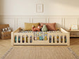 Lit double ras du sol en bois avec barrières ajourées 140x200 – Lit Doudou