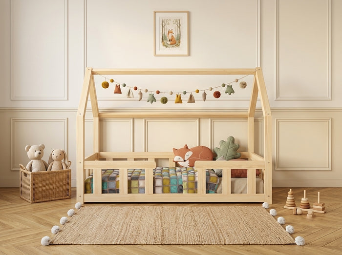 Lit cabane Montessori 80x160 en bois avec toit façon maisonnette et barrières de sécurité – Lit Aurore