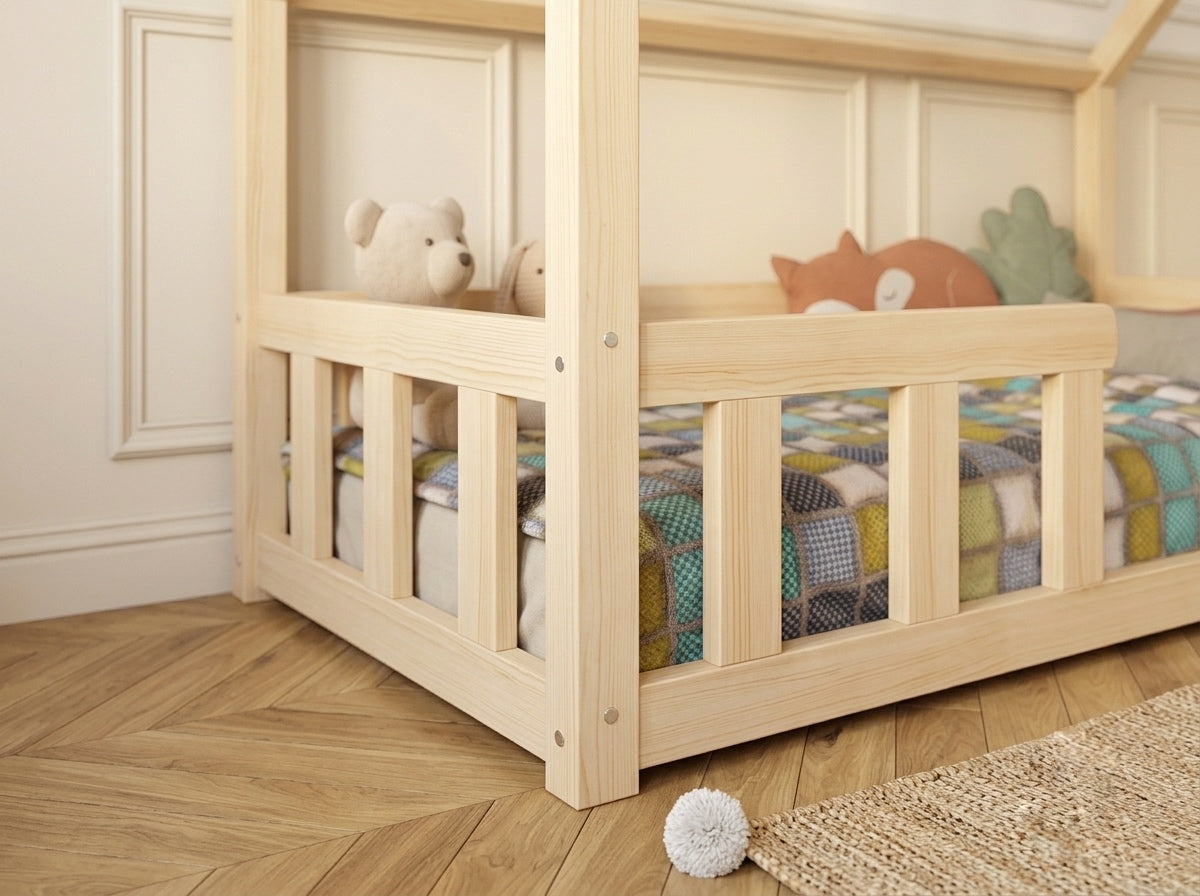 Lit cabane en bois façon maisonnette ras du sol 90x190 – Lit Berceuse