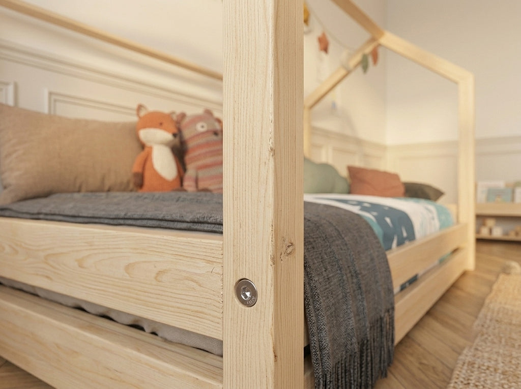 Lit double en bois avec un toit façon cabane 120x200 – Lit Cocon