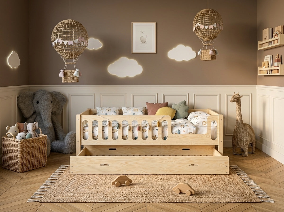 Lit double 120x200 en bois avec barrières sécurisantes et beaux barreaux – Lit Cocon
