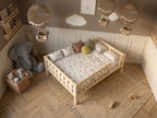 Lit double 120x200 en bois avec barrières sécurisantes et beaux barreaux – Lit Cocon